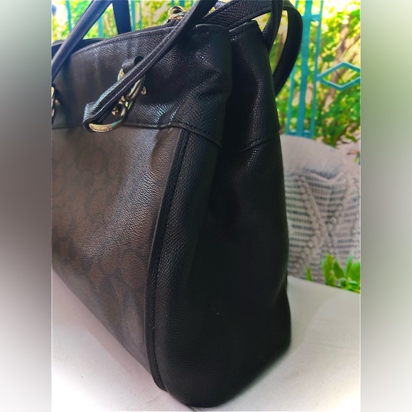 Coach Pebbled Leather Brooke Carryall Purse - Picture 4 of 9